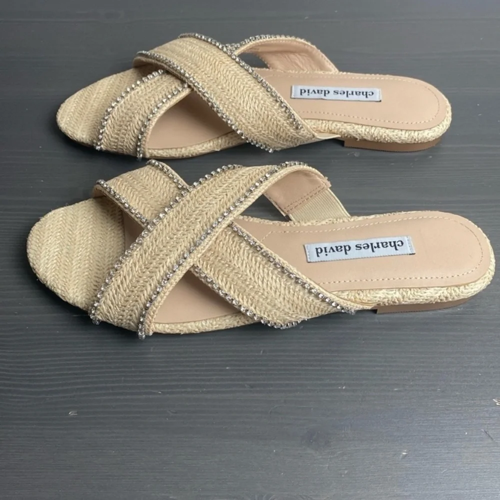CHARLES DAVID Kenya Woven Flat Crisscross Embellished Sparkle Sandals Size 8.5‎